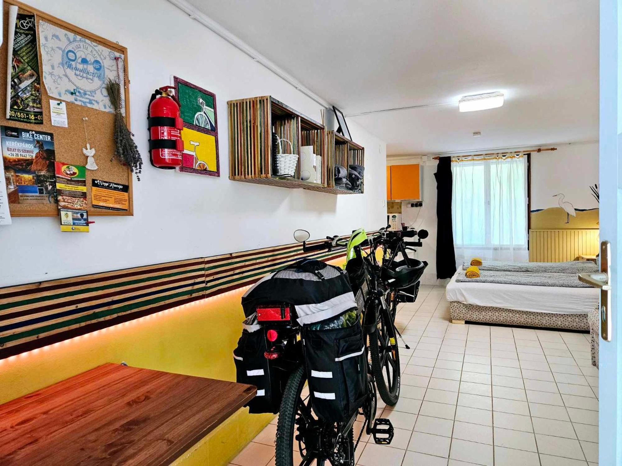 Apartment For Cyclists Ride In Balatonalmadi Ngoại thất bức ảnh